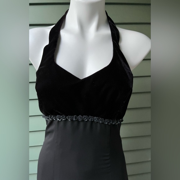 Black V Neck Halter Ruffles Vintage Long Party Dress Formal Evening Gown, DP4546